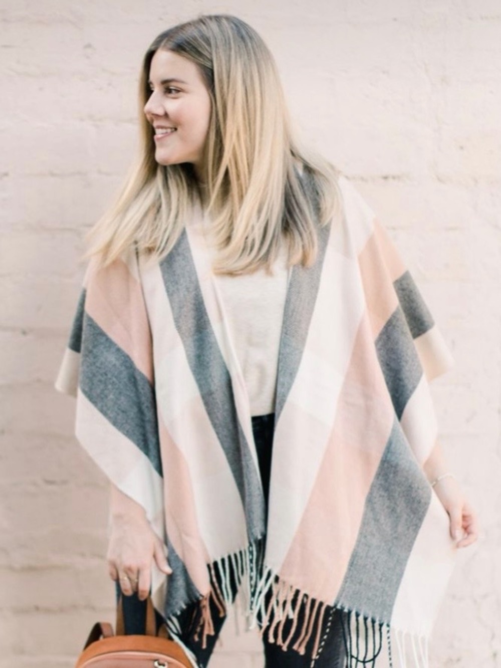 LC LAUREN CONRAD PLAID FRINGE RUANA